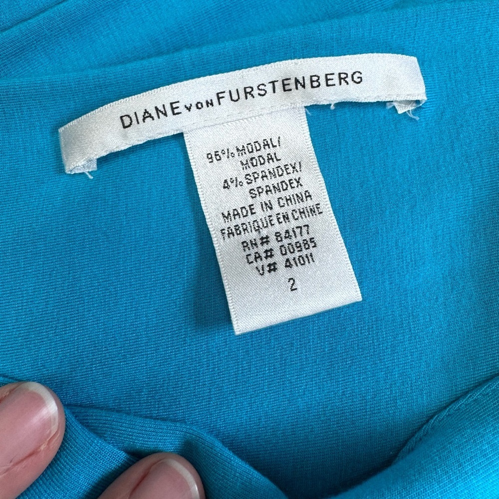 Diane von furstenberg. Elegant Blue Maxi Dress - Picture 7 of 7